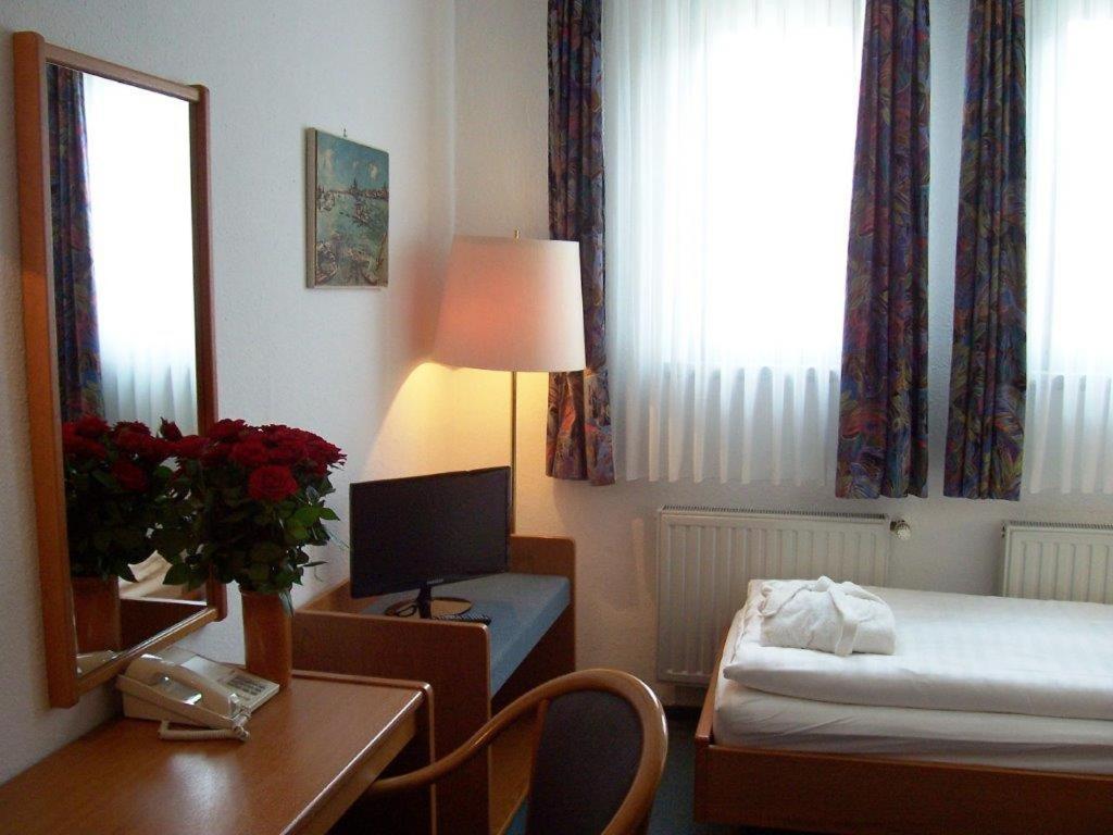Hotel Vogtland バート・エルスター エクステリア 写真