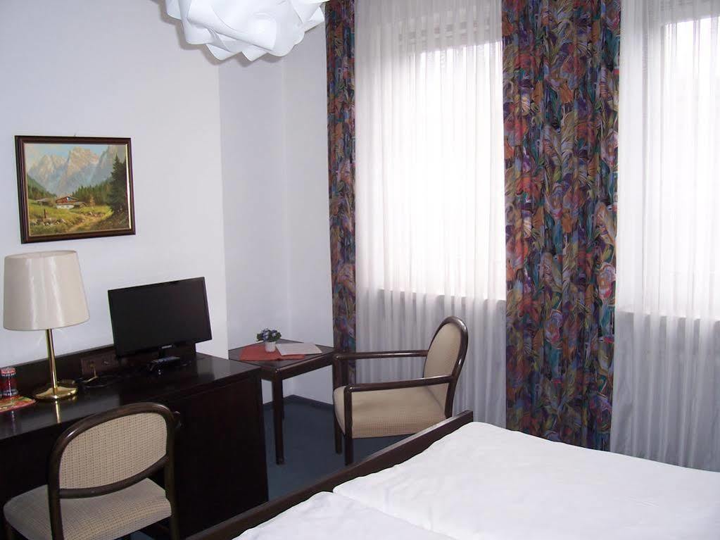 Hotel Vogtland バート・エルスター エクステリア 写真