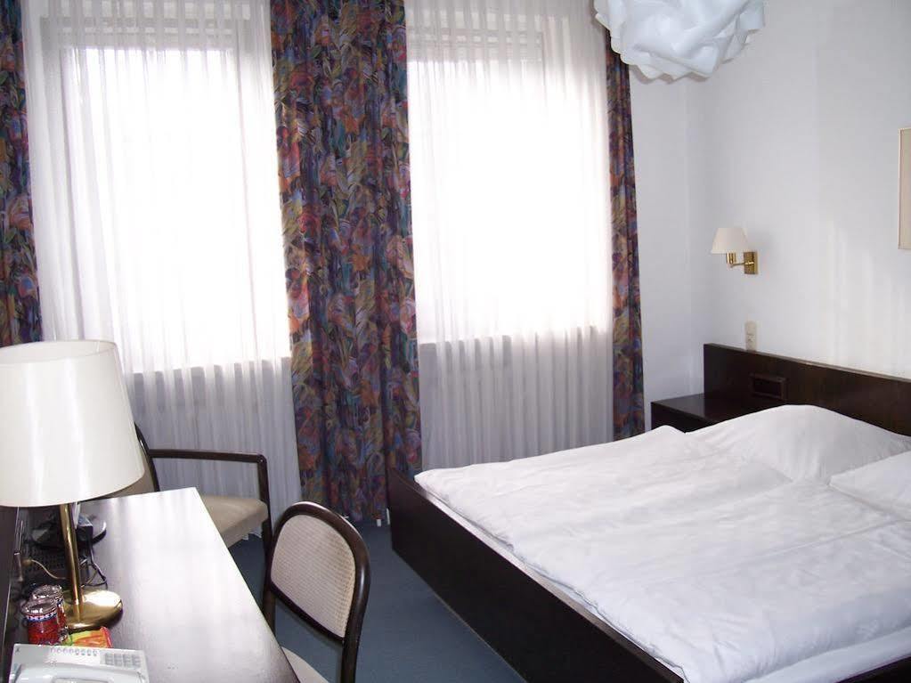 Hotel Vogtland バート・エルスター エクステリア 写真